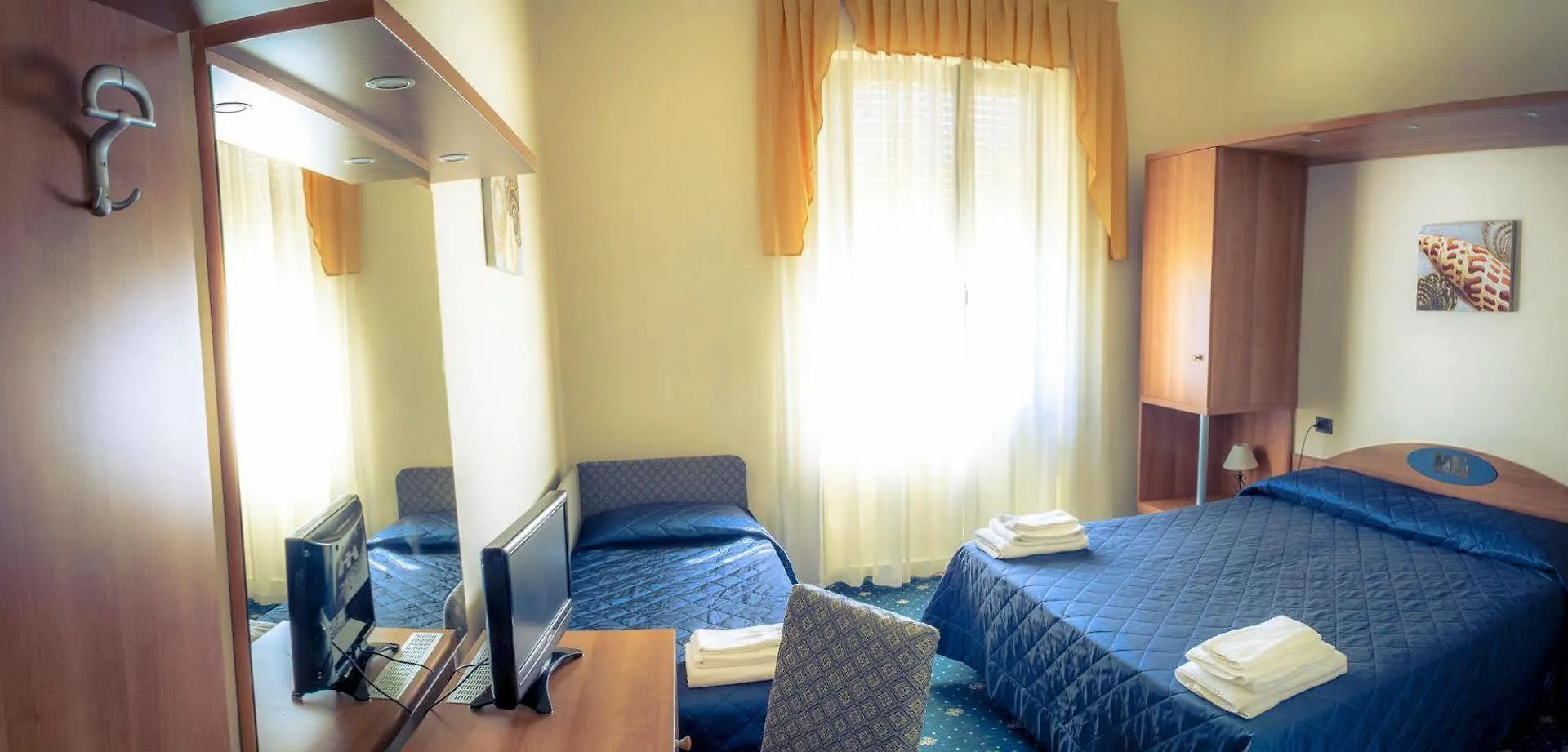 Hotel Gigliola Камайоре 3*,